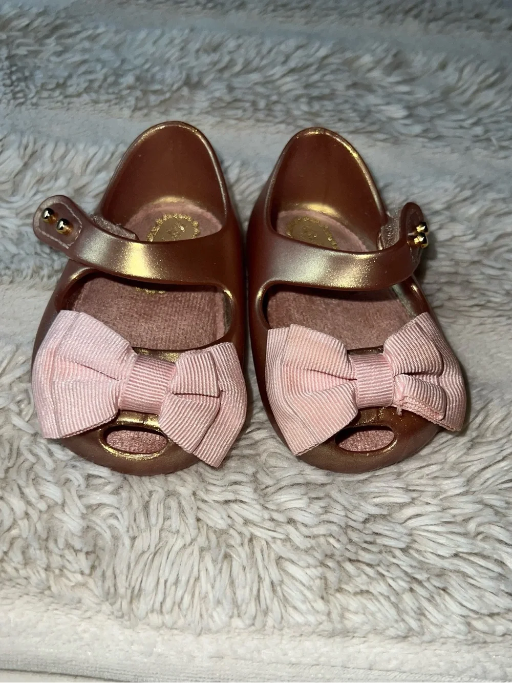 Mini Melissa shiny pink